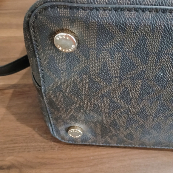 Michael Kors Black and Brown Signature Shoulder Bag - Picture 8 of 10